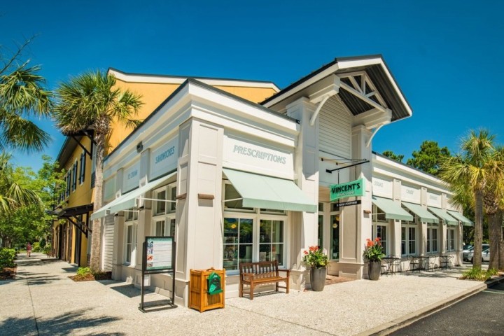 Things To Do Vincent's Drugstore & Soda Fountain